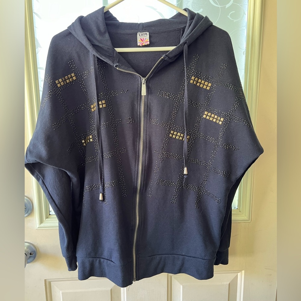 LUST flower power size M hoodie with zipper. Copper colored rivets front design